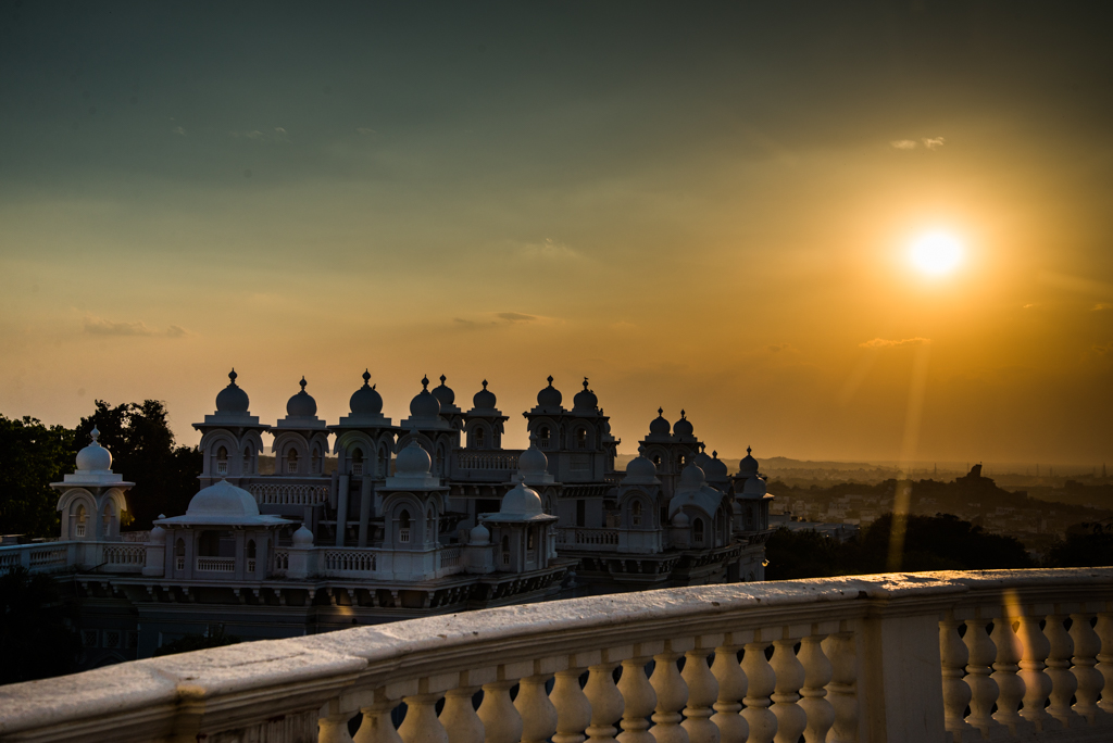 Falaknuma-Palace_Hyderabad-Palacaes_Sunset-Top-View-1
