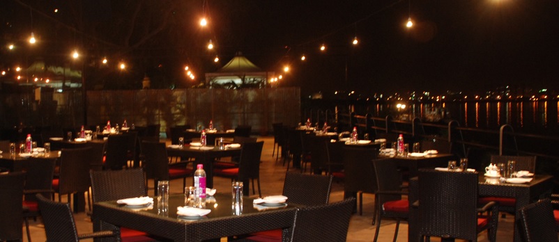 Waterfront_Lake-View-Restaurants-in-Hyderabad